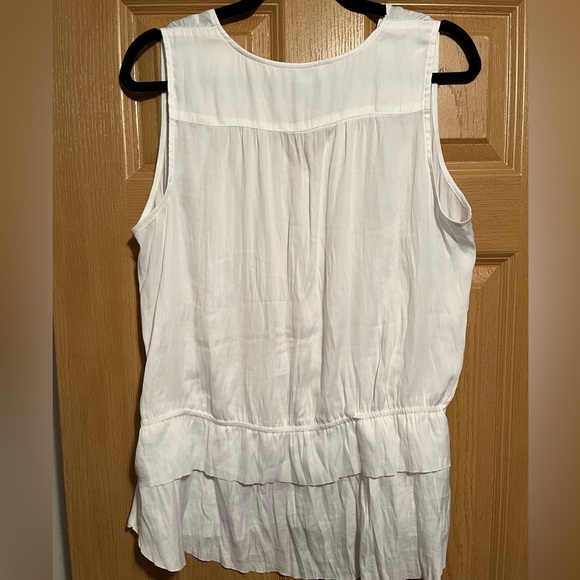 Banana Republic Crinkle Gauze Tiered Tank Top - Picture 9 of 10